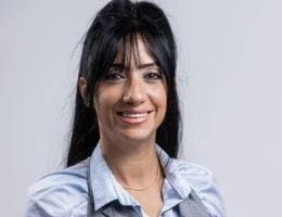 Agent: Nevine Sherif