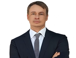 Agent: Denis Makhnev