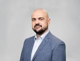 Agent: Maxim Novikov