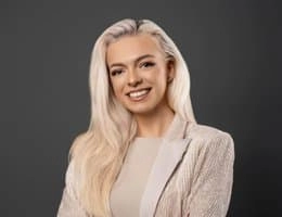 Agent: Wiktoria Wroblewska