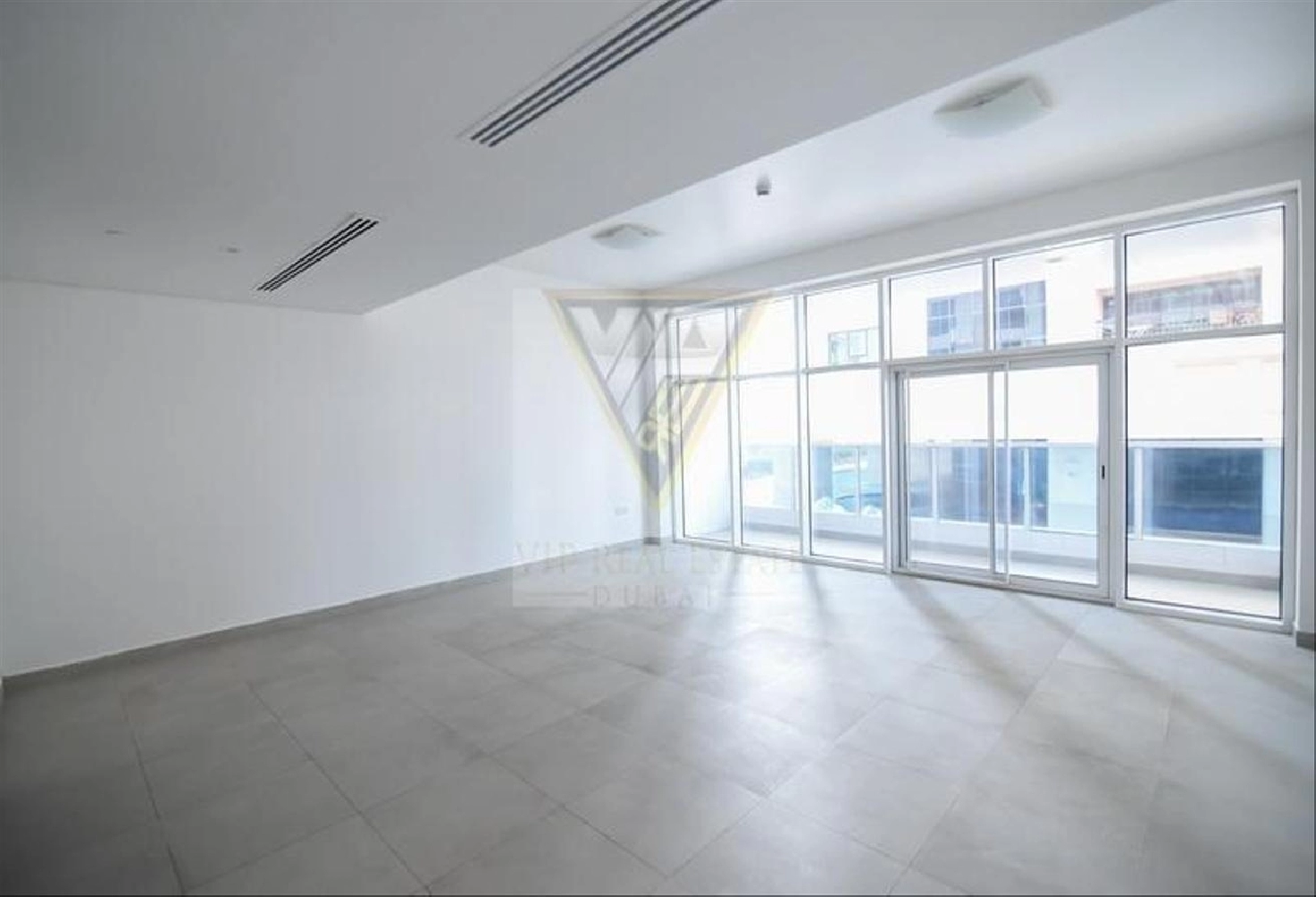 Prime Location | Vacant | Unfurnished Image# 1