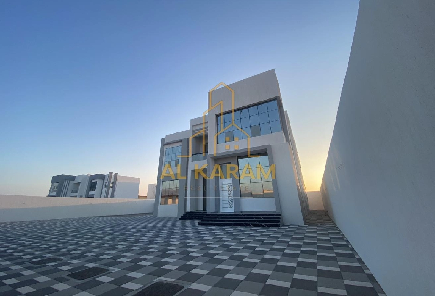 Villa For Sale Brand New 5BR | Seih Burairat