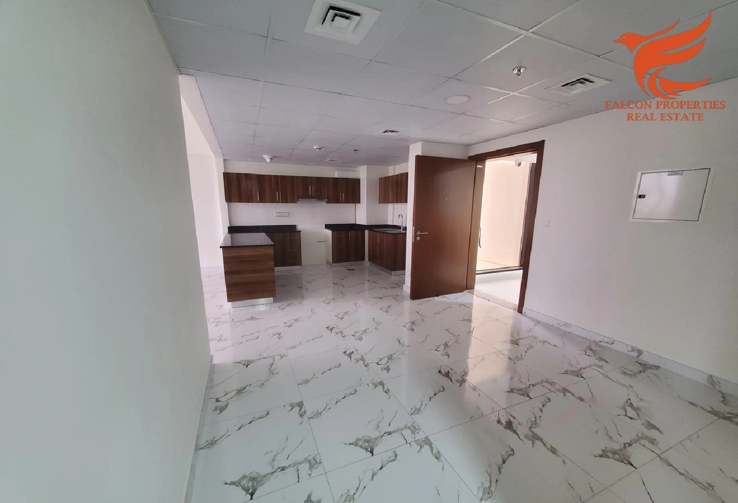 Luxury 2-Bedroom Apartment in Al Hamra Marina – Full Amenities Pictures