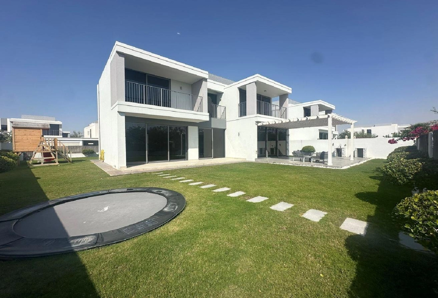 Close to Pool 5 BR Villa Sidra Villa Biggest plot Image# 1