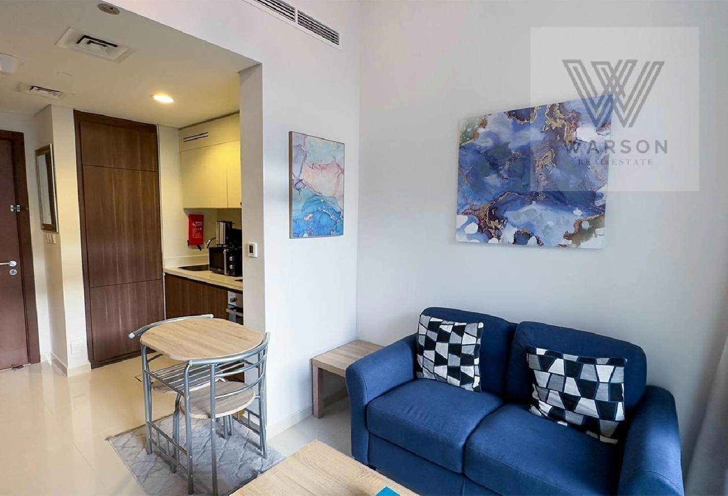 Luxurious 1-Bedroom | Stunning Burj Khalifa Views Image# 1