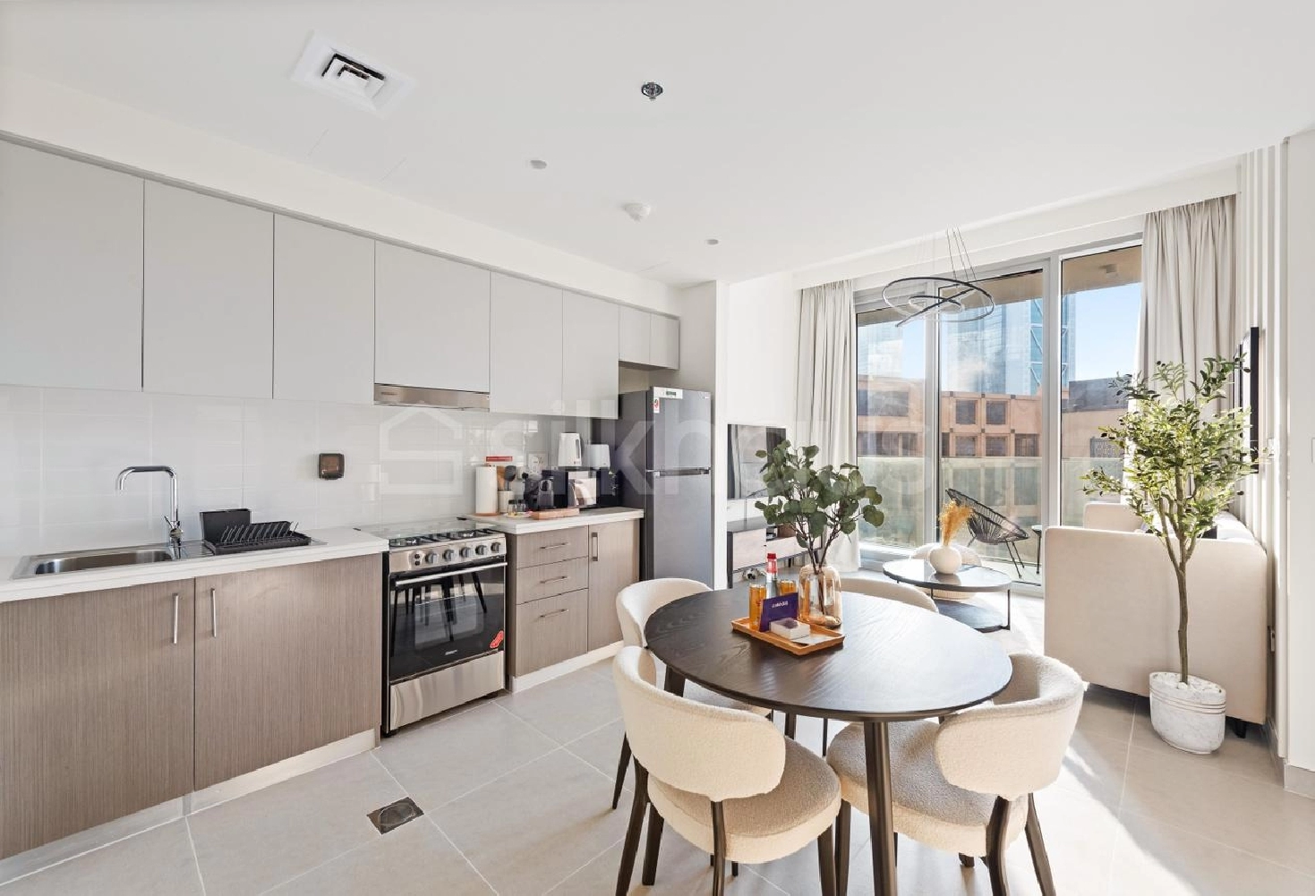 Modern Tower | Fully Furnished | No Agency Fees Image# 1