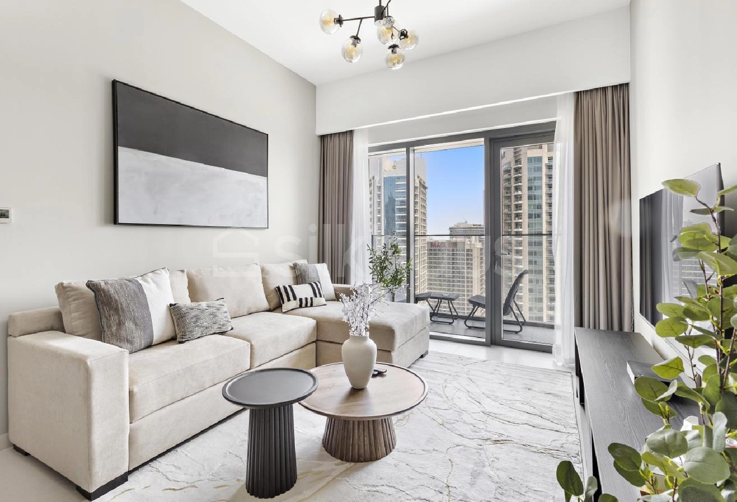 EMAAR Tower | Furnished | Bills Included Image# 1