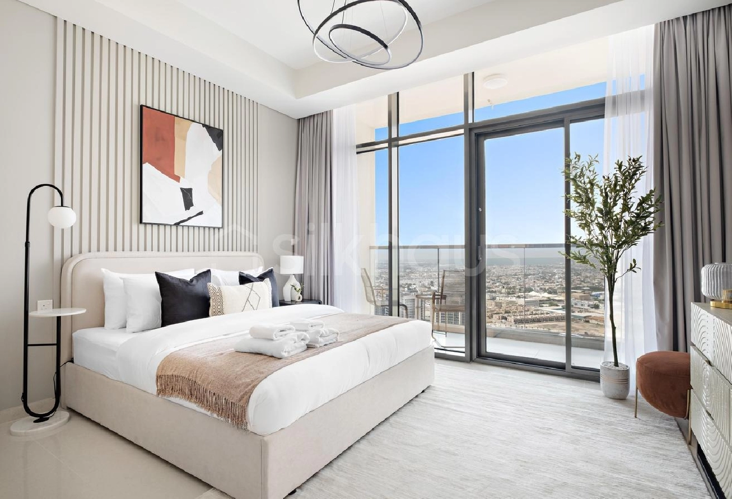 Big Studio | High Floor | Furnished Pictures