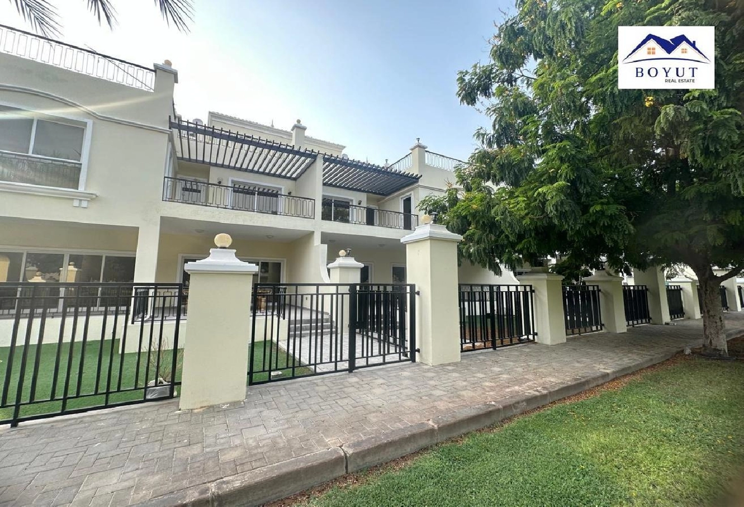 Vacant | Spacious Family Room | Popular Layout