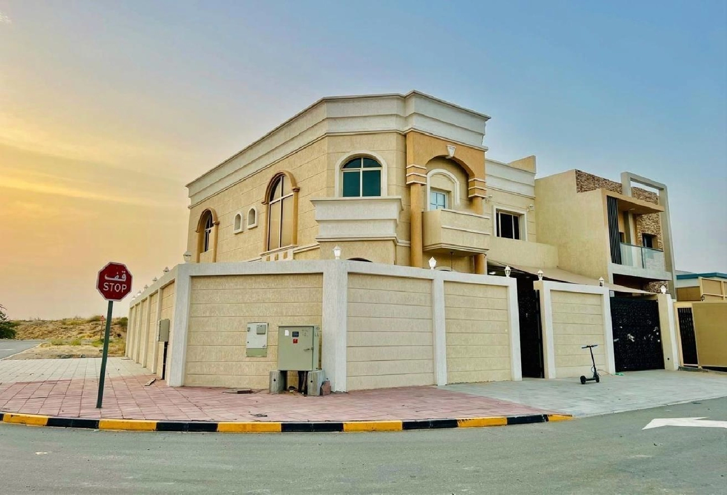 For sale a villa in Al Zahya , corner electricity