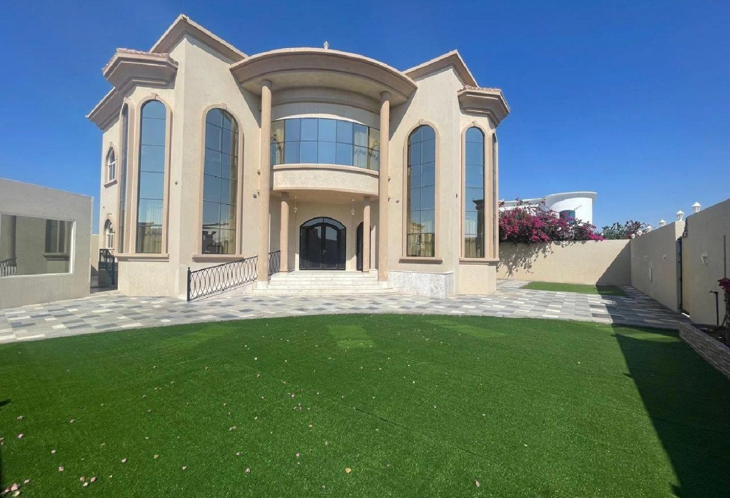 SPACIOUS 8 BR VILLA | COMMUNITY VIEW | FOR RENT