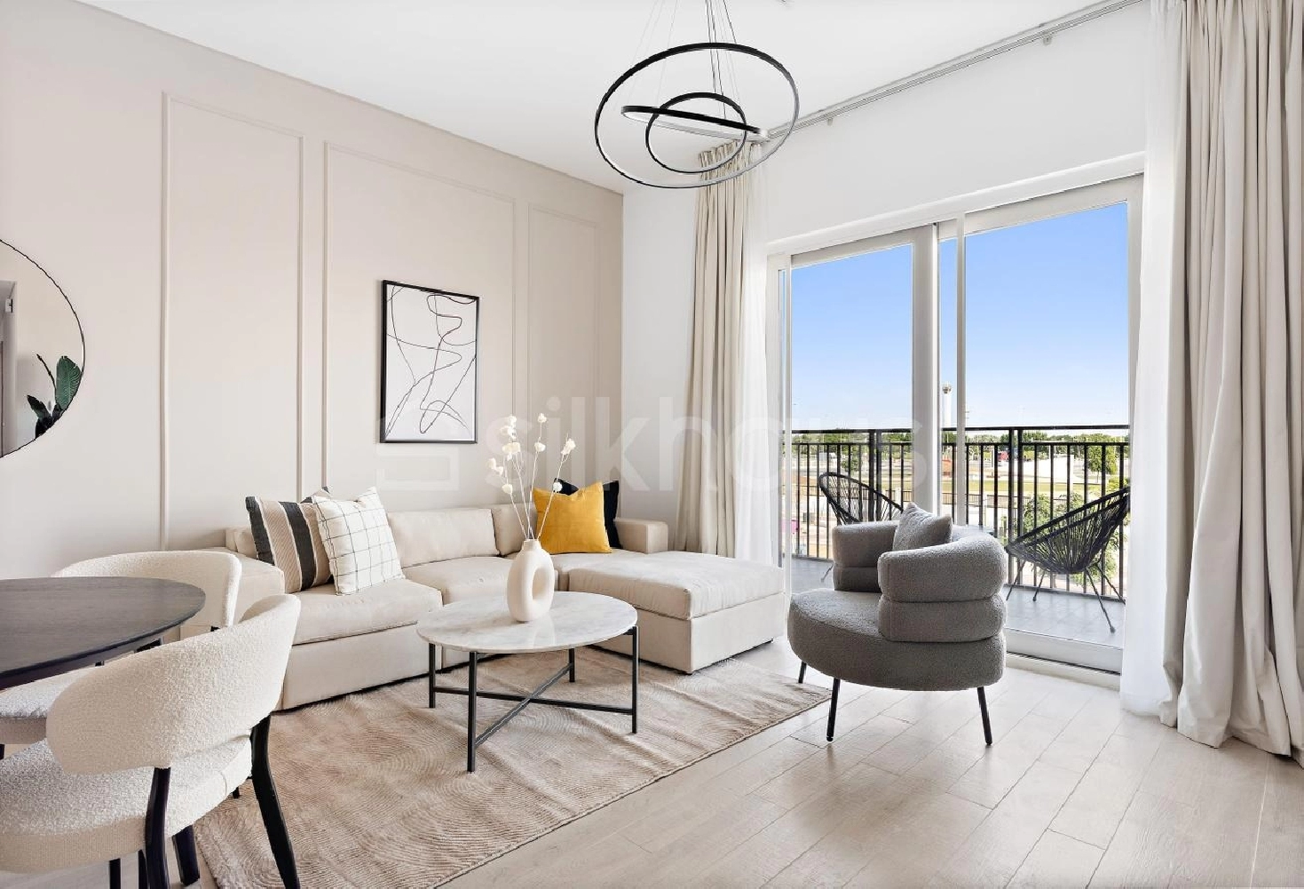 Fully Furnished | No commission | Ready to Move