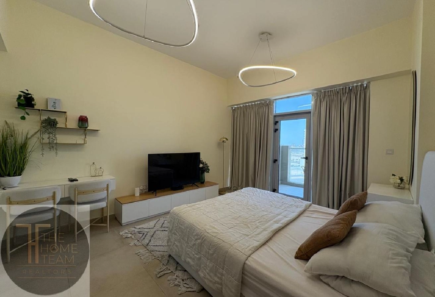 Near Metro | Fully Furnished | Prime Location  Image# 1