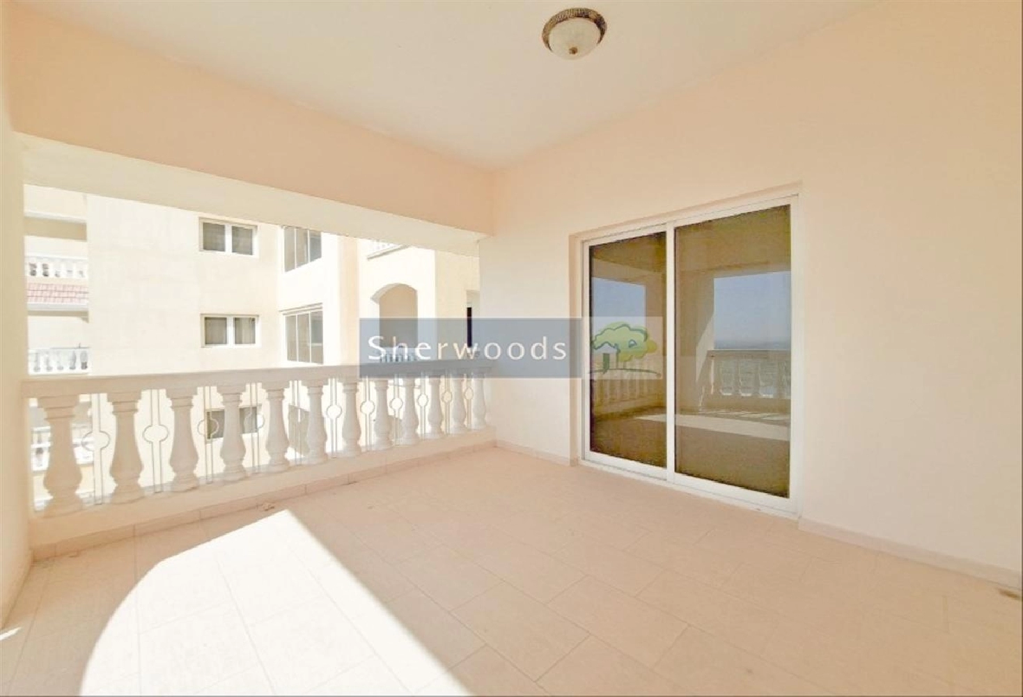 Full Lagoon Views – Loft Studio – Free Gymnasium