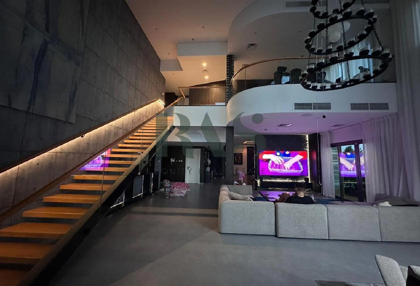 FULLY UPGRADED | VOT | BREATHTAKING BLUEWATERS & ATLANTIC VIEWS! Image# 1