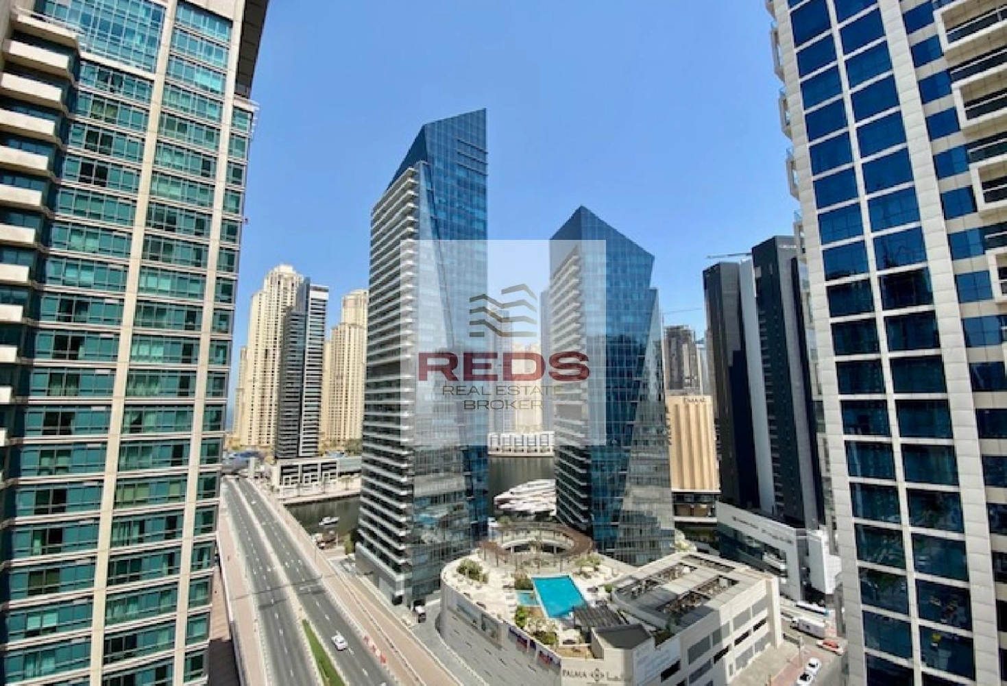 3 Bed Room plus Maids Room | Upgraded | Road View  Image# 1