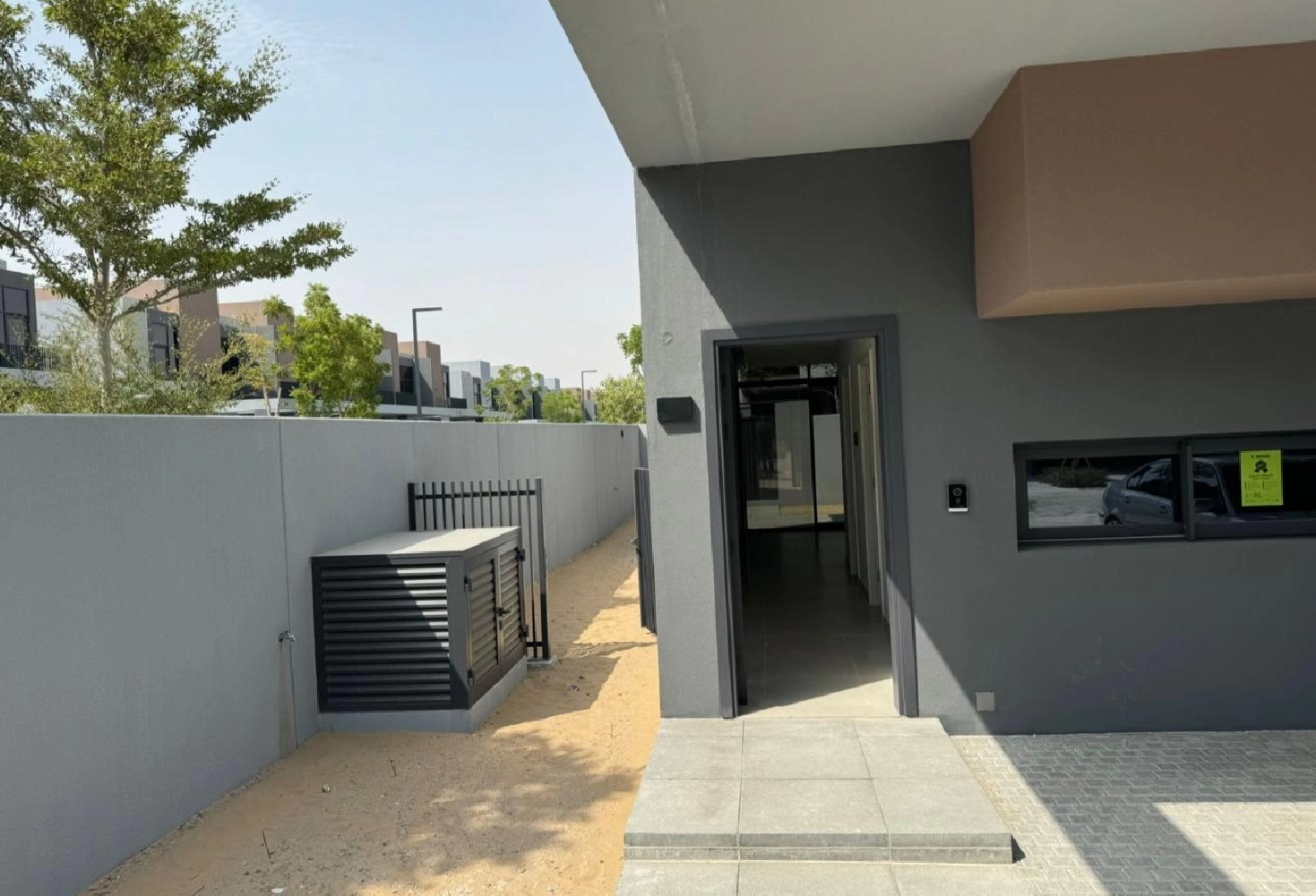 Freehold I Cash or Mortgage I Corner I Ready