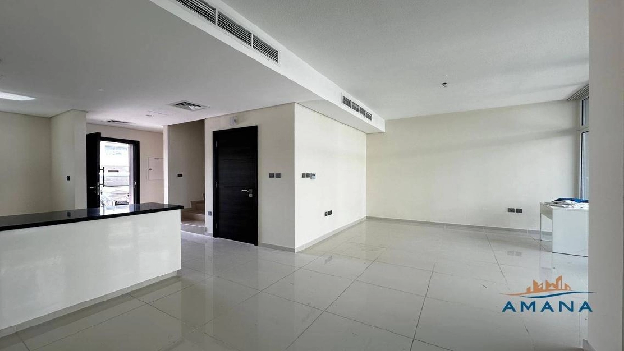 Investors Deal 3 Bed Townhouse For Sale Image# 1