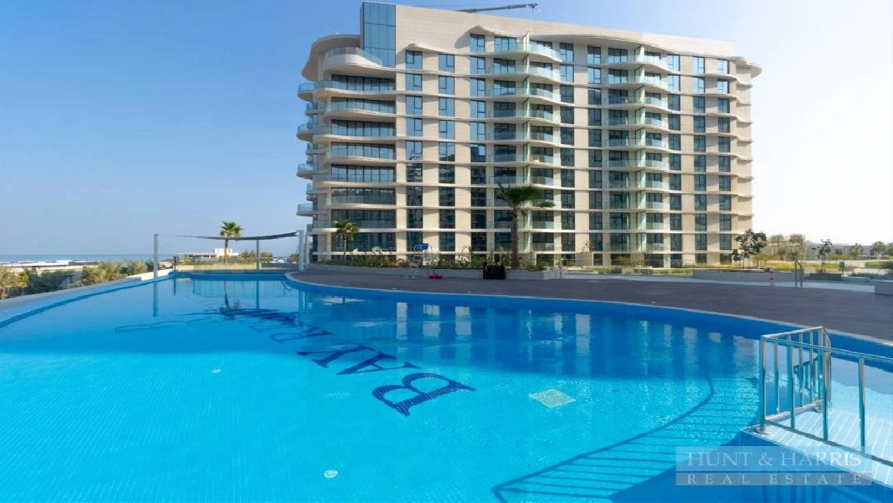 Brand New Large Layout One Bedroom Apartment, Bay Residences  Pictures