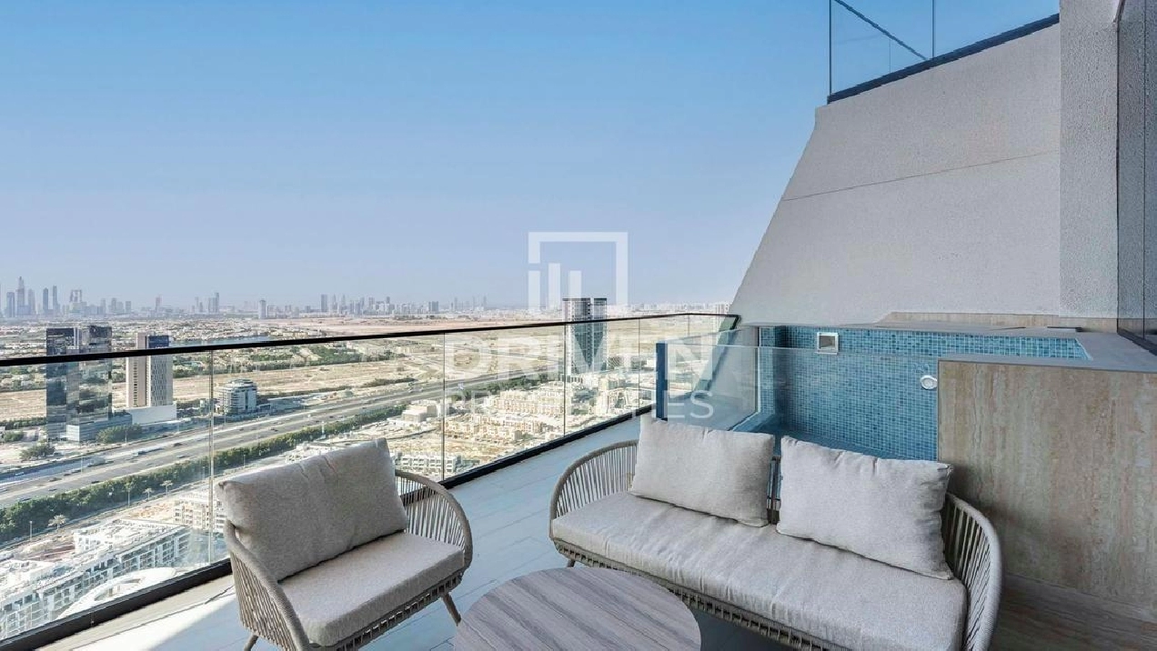 High Floor | Ready to move in | Fully Furnished Image# 1