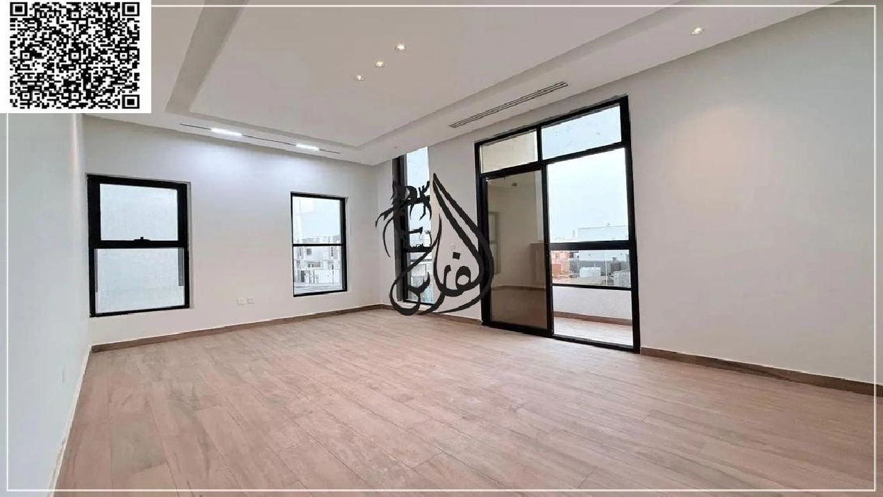 Spacious 5BR Villa with Stunning Views