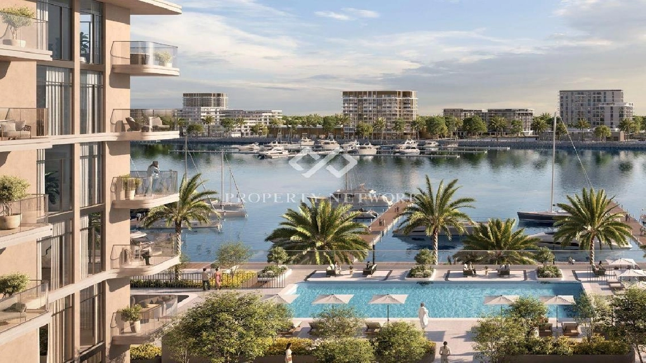 Luxurious Living | Marina View | Huge Layout Pictures