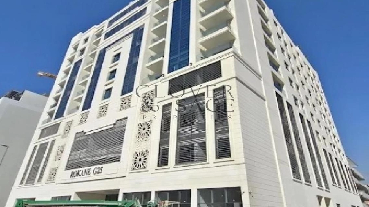 Spacious Studio | Prime Location | Luxury Living Image# 1