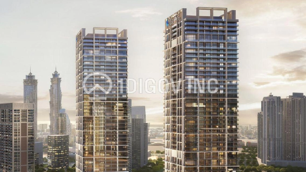 City and Sunset Views | High Floor | Big Layout Image# 1