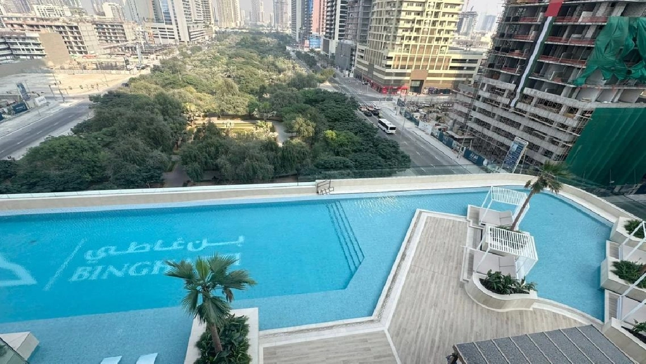 Brand new/ready to move/private pool Image# 1