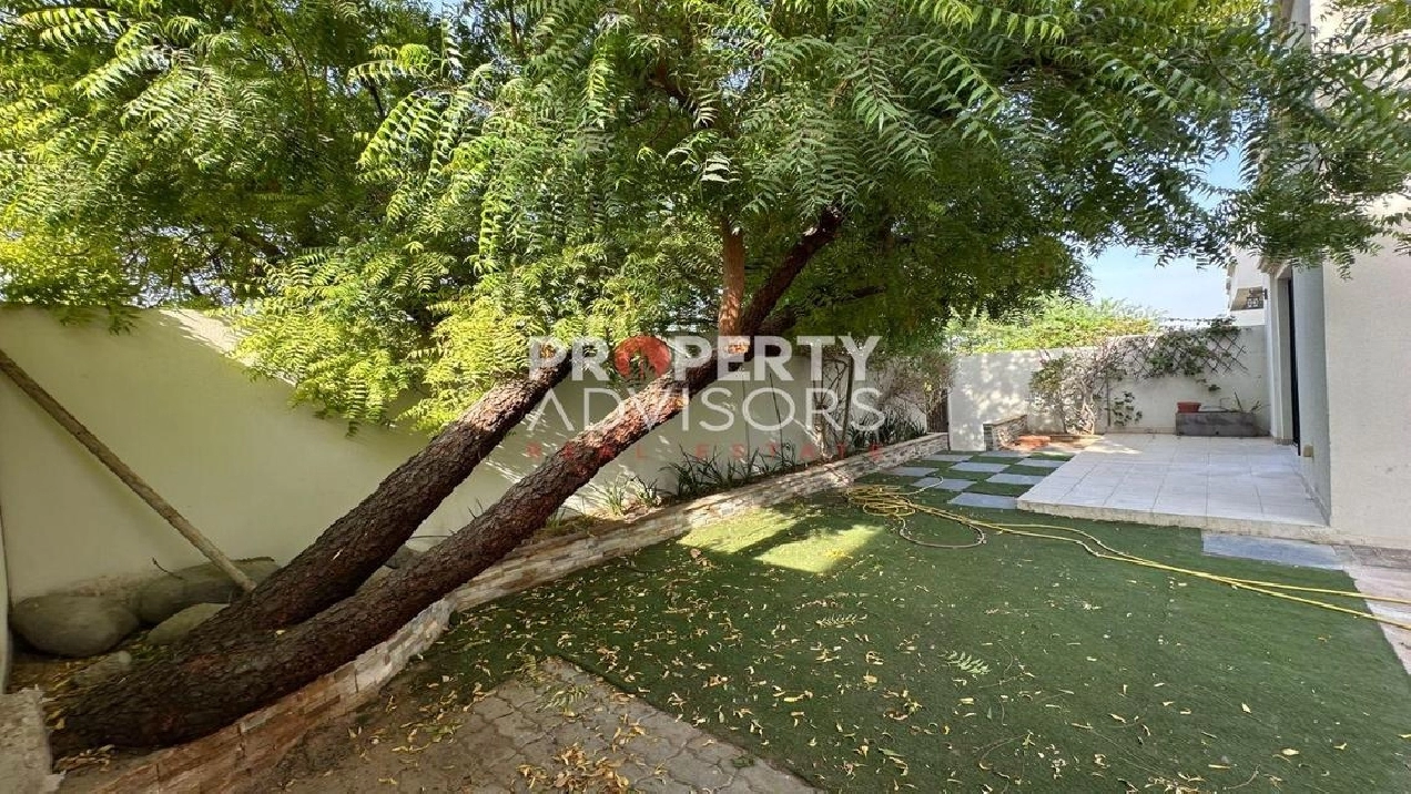 Vacant | Single Row | Type 2E | Steps To School Image# 1