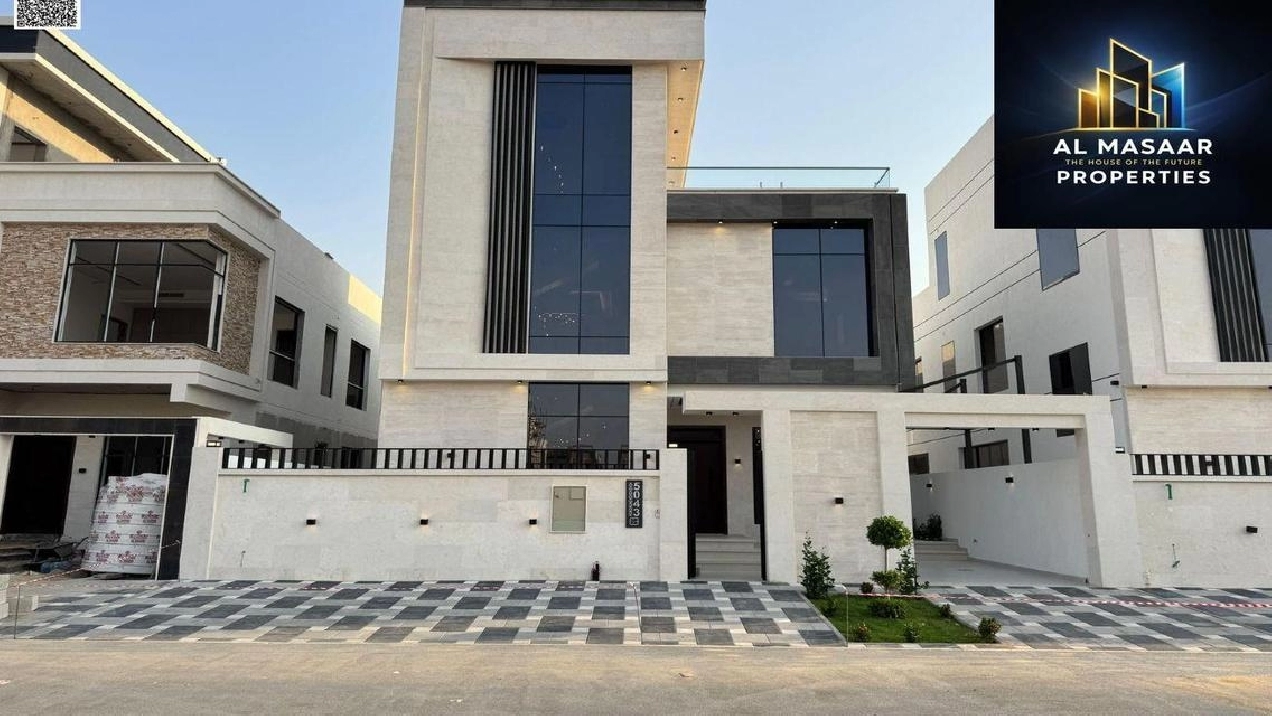 A villa with high-end finishes and a smart layout Pictures