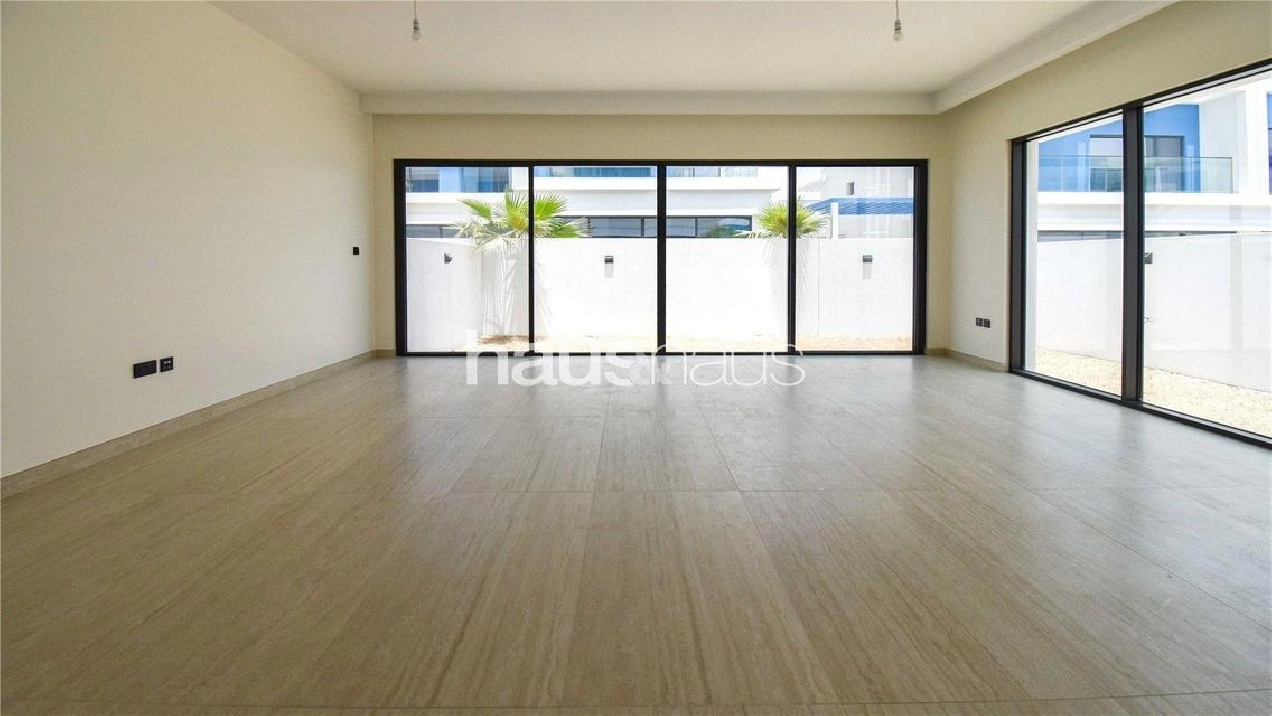 Handed over | Close to amenties | Area expert Image# 1