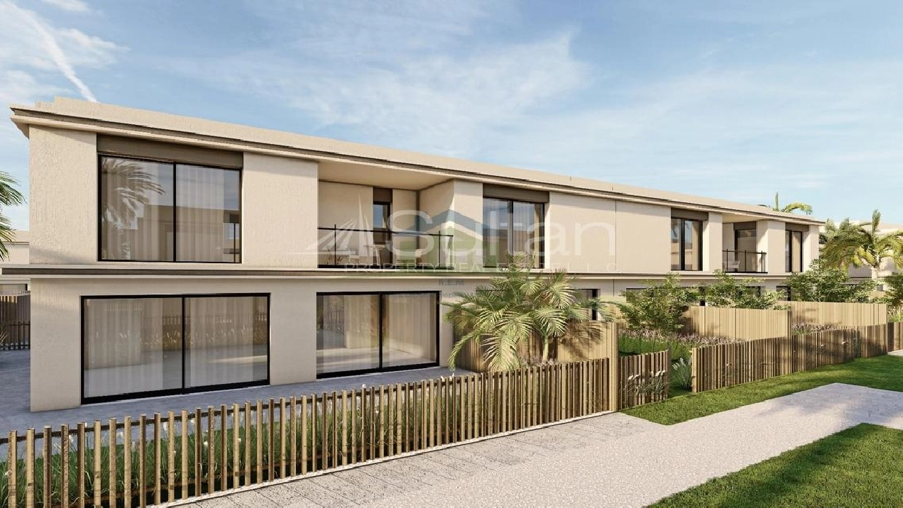 Exclusive 3Bed Villa Near Completion Falcon Island Pictures