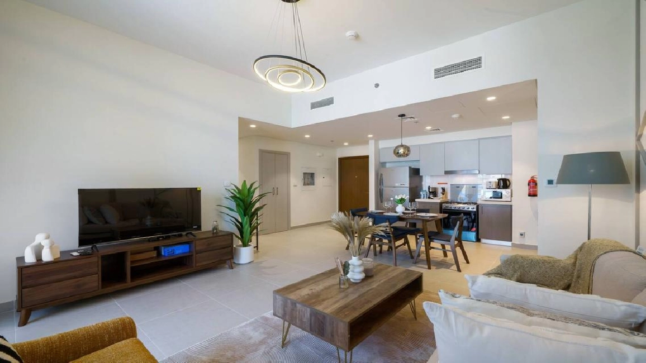 Luxury Living | Spacious | Modern | Prime Location Image# 1