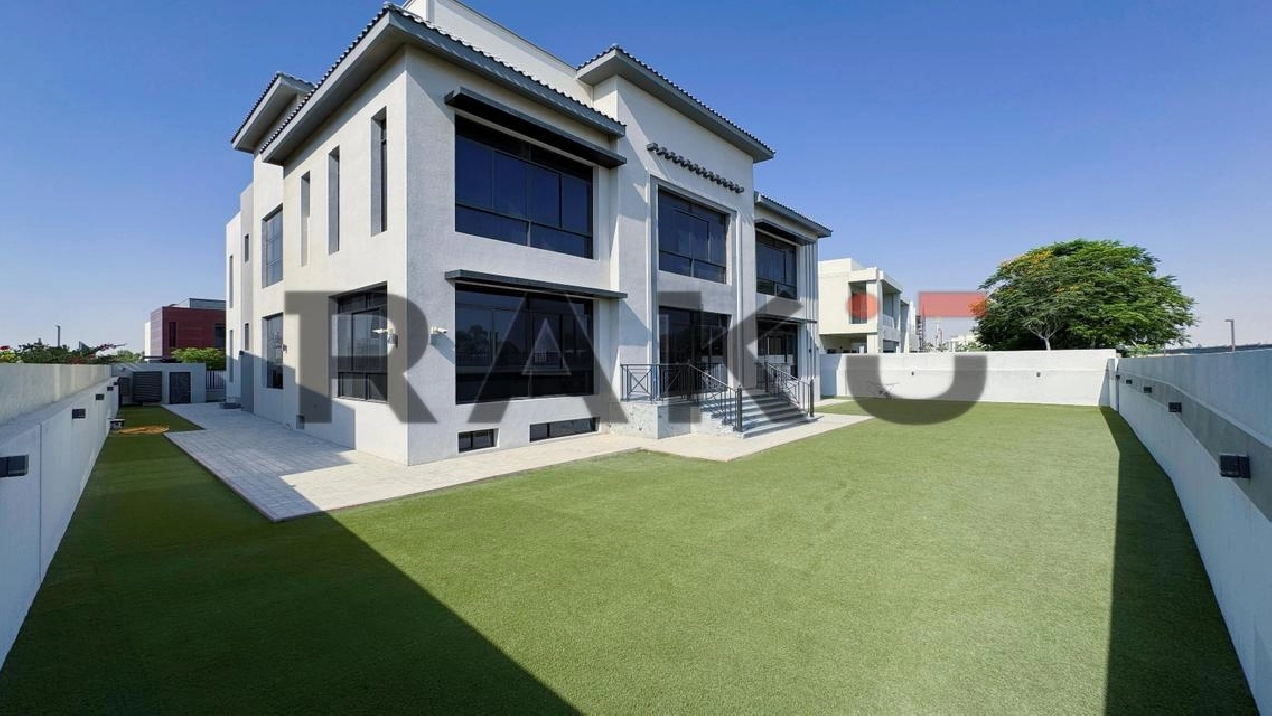 Luxury Finished | Family Friendly | Spacious Image# 1