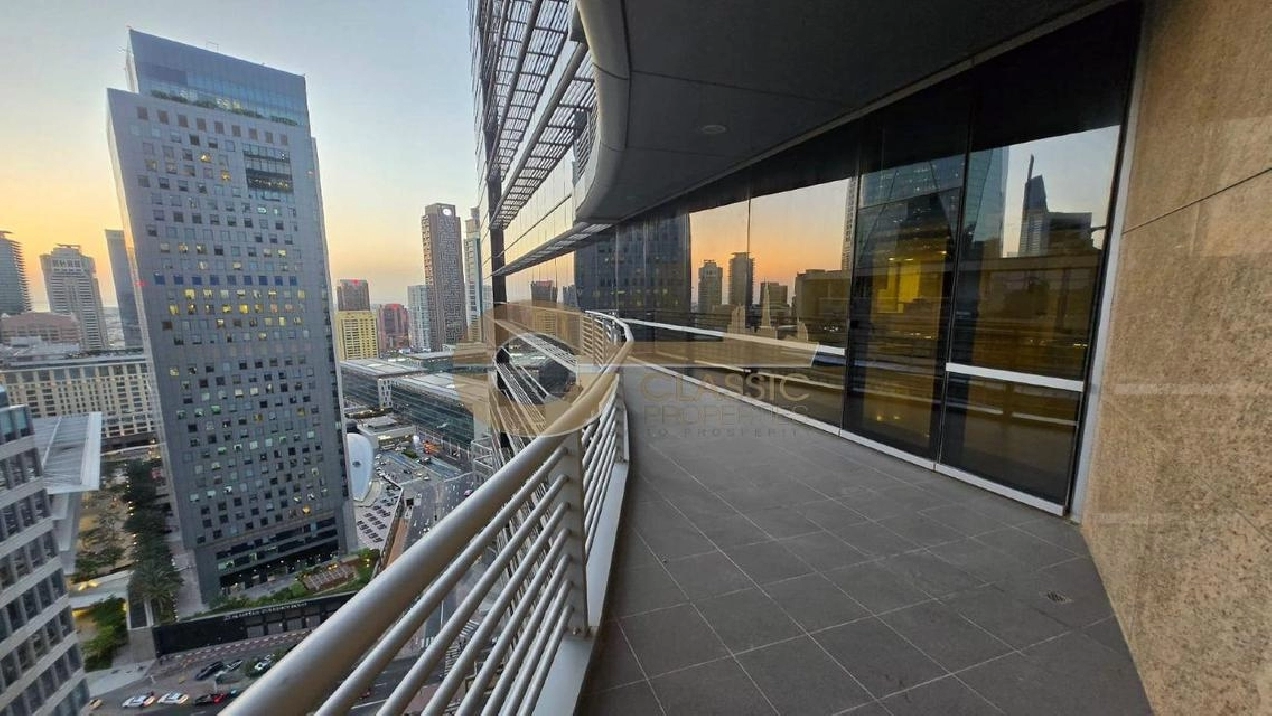 Balcony View I Semi Furnished I High Floor Pictures