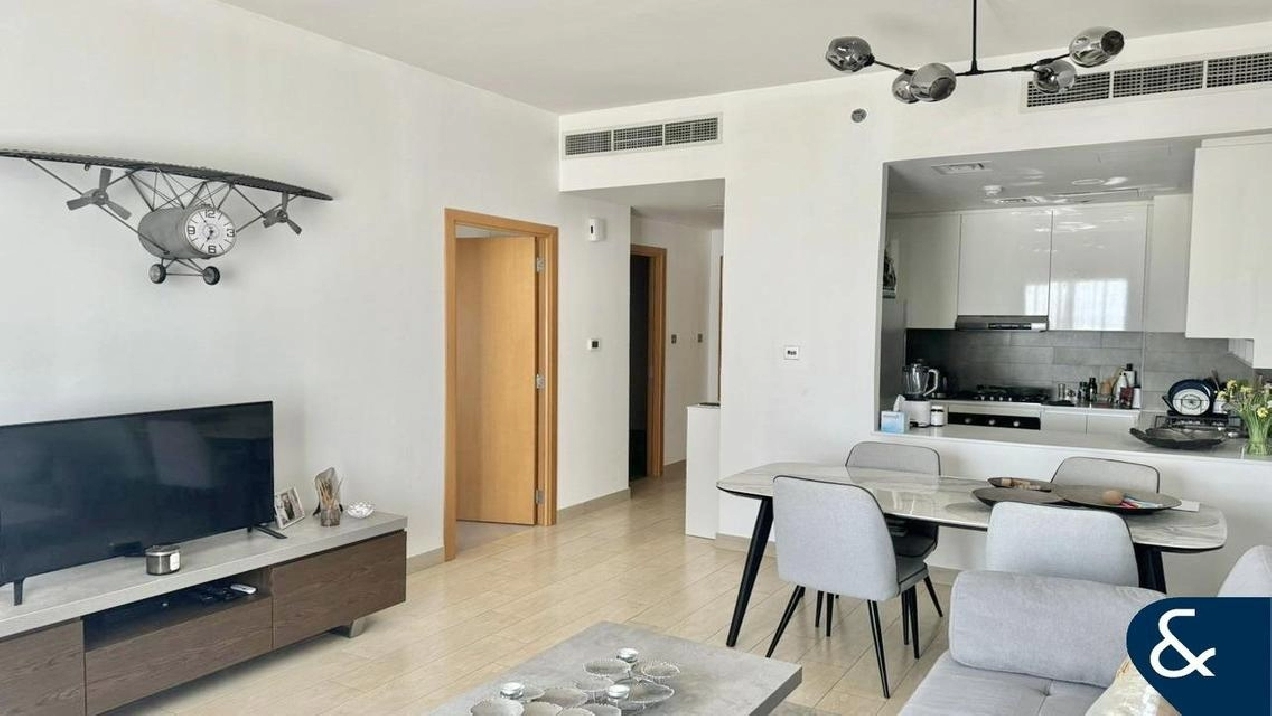 Furnished | Vacant on Transfer | Modern Image# 1