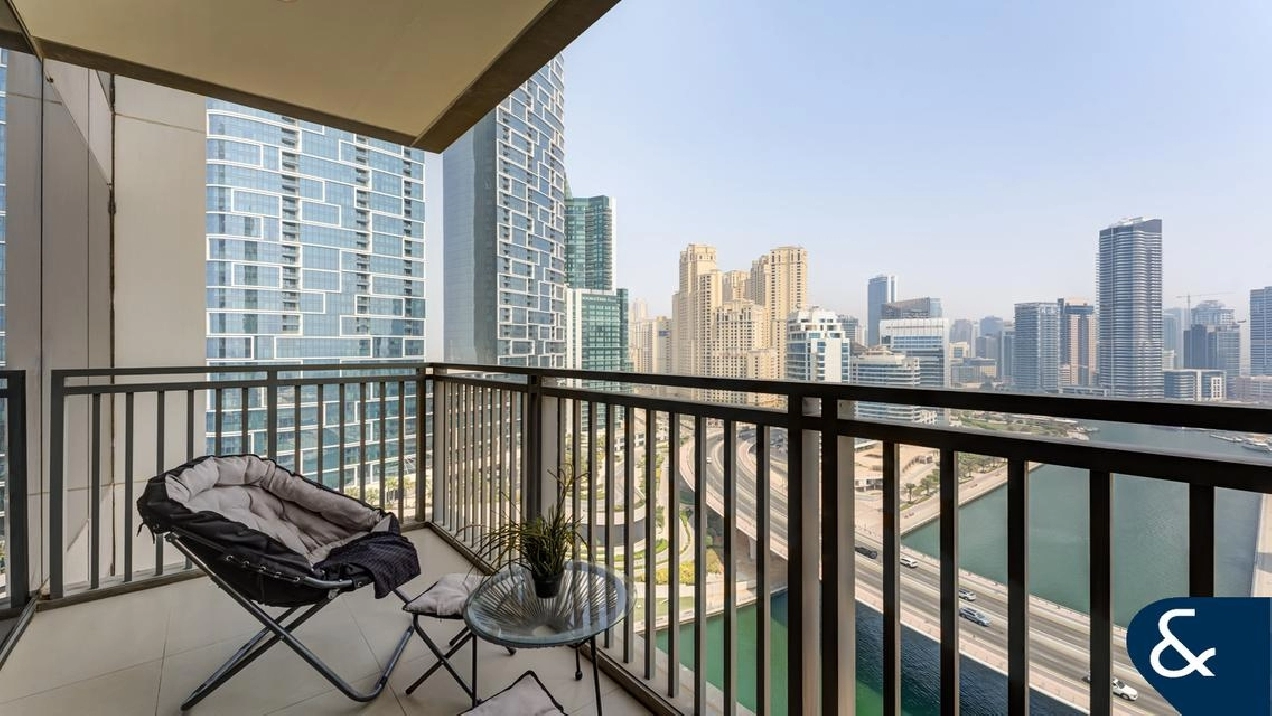 1 Bed | Vacant | Upgraded | Marina View