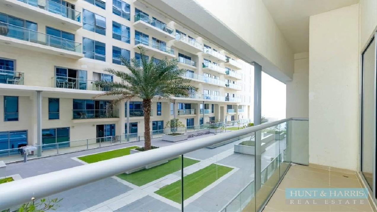 Al Marjan Island - 2 Bedroom for Sale - Partial Sea View - Beachfront