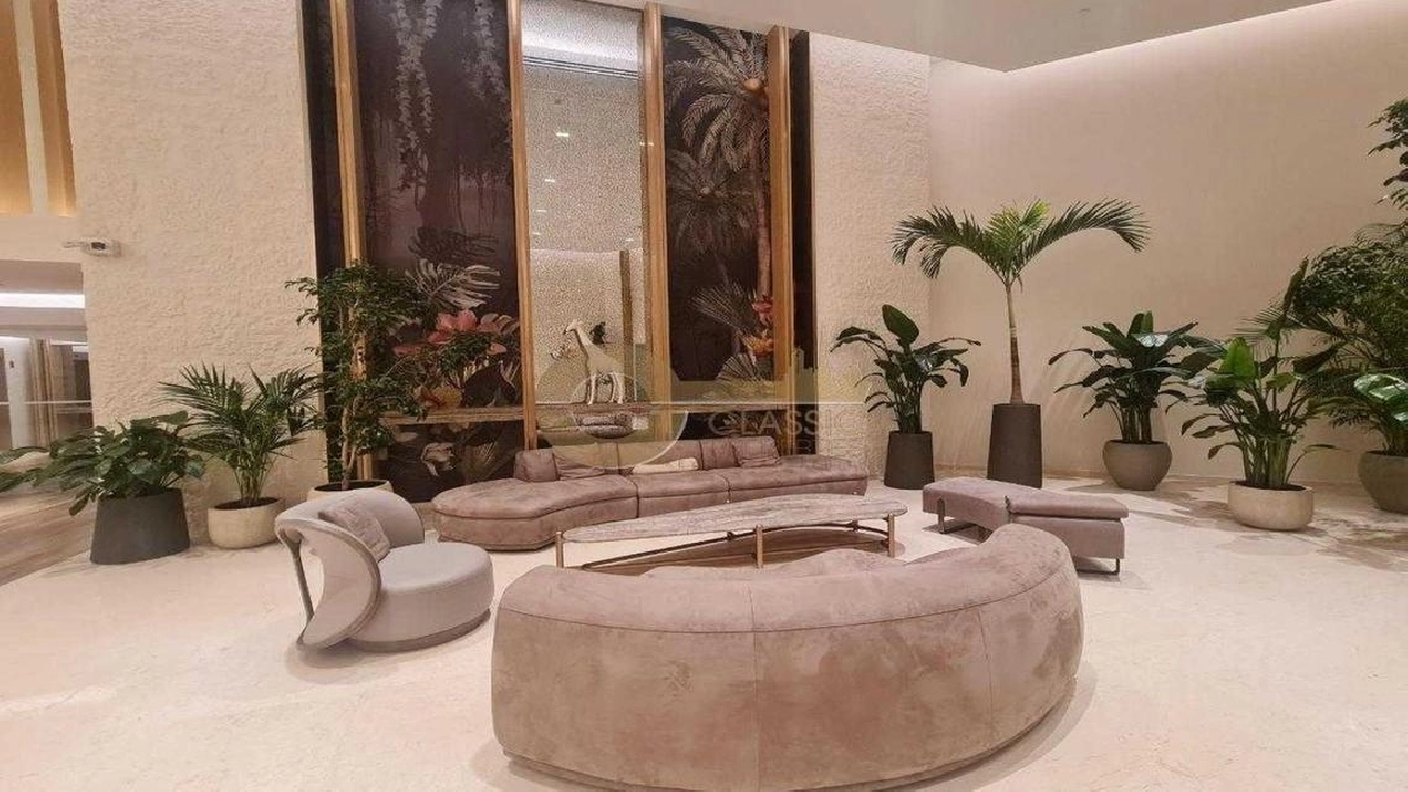 Very Big Layout | Higher Floor | Penthouse Image# 1