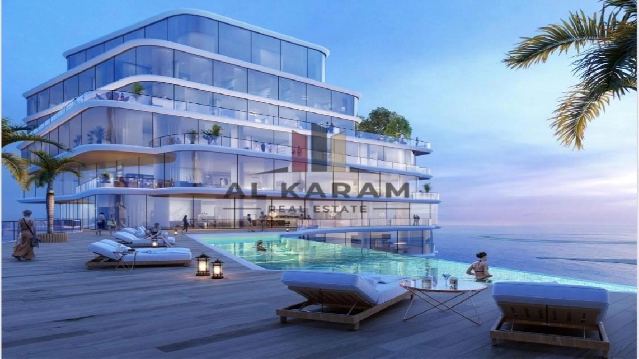 Great Location Close to Wynn Casino