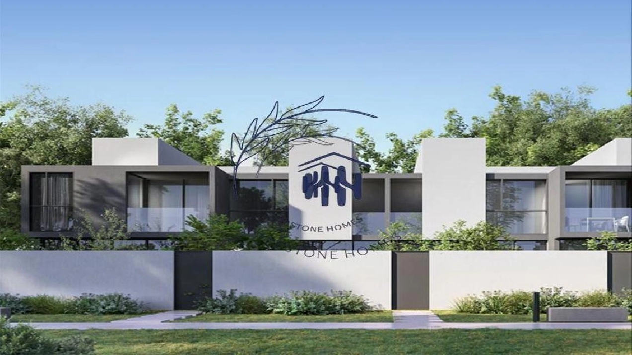 Luxury House | 2 BR Townhouse | Freehold Pictures