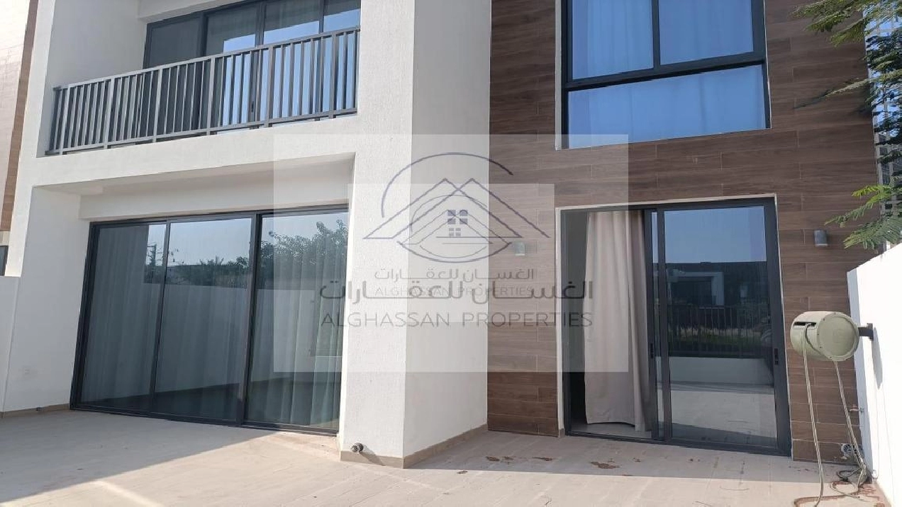 Stunning 3BR + Maids || Marbella || Corner Pictures