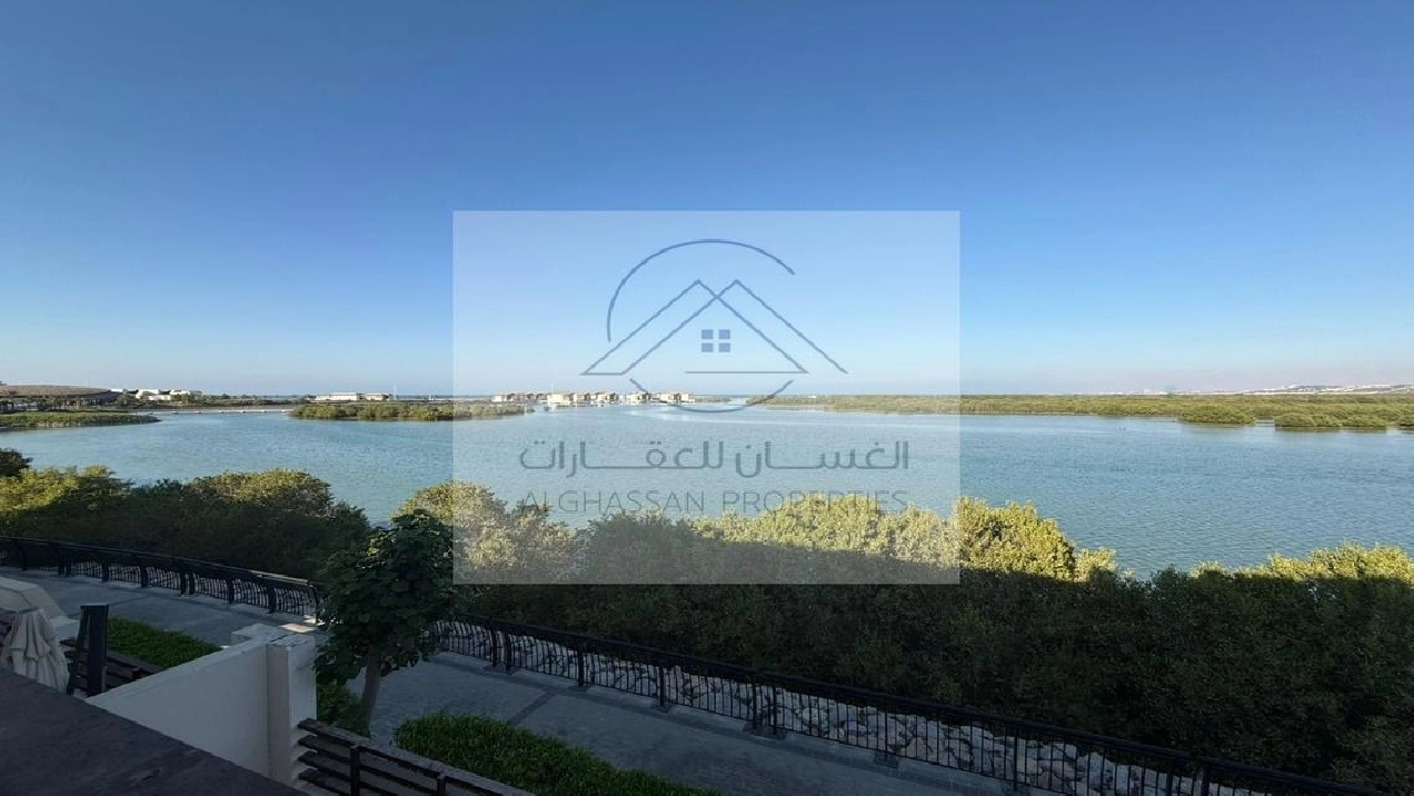 Sea View Villa | 3BR + Maid |Spacious & Bright