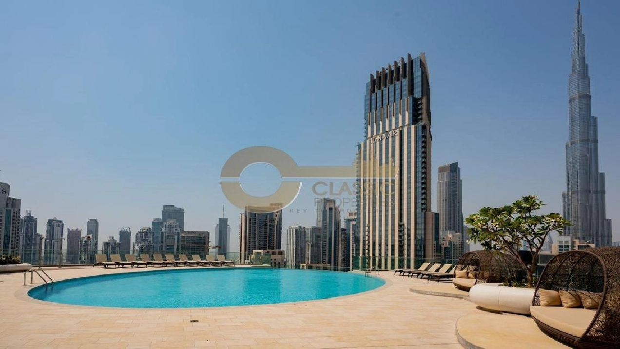 Spacious | Mid-Level | Stunning Canal View Pictures