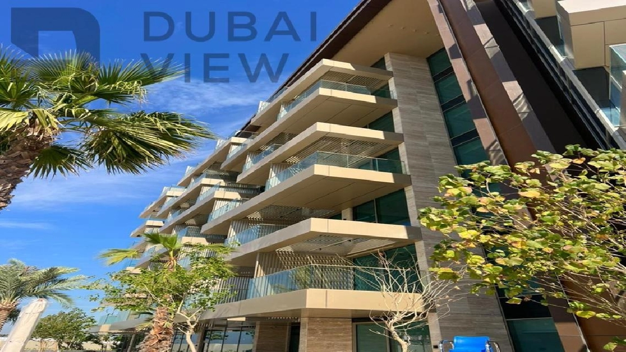 Luxurious 1BR Beachhouse | Sea Views