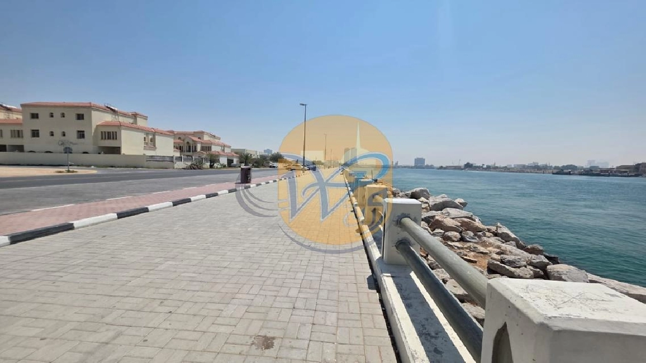 Freehold land |  G+4 Building permit| Al Mairid Pictures