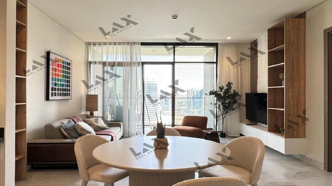 Full Canal | Big Layout | Multiple units | Vacant Image# 1