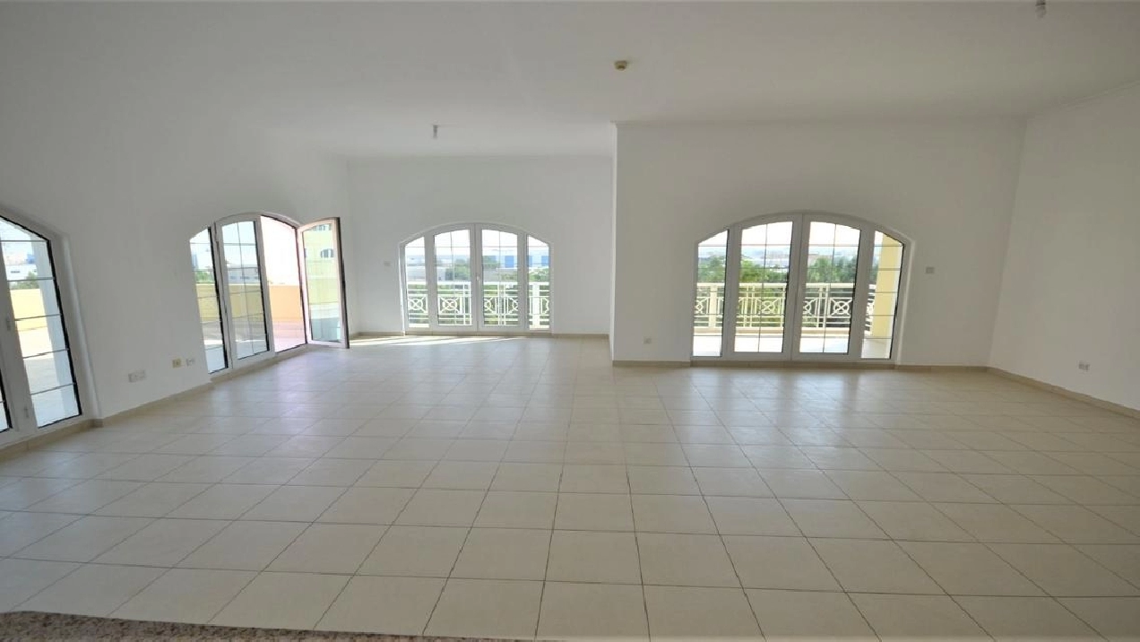 Huge Size I 3BRH Terrace I Maid Room | Study Image# 1