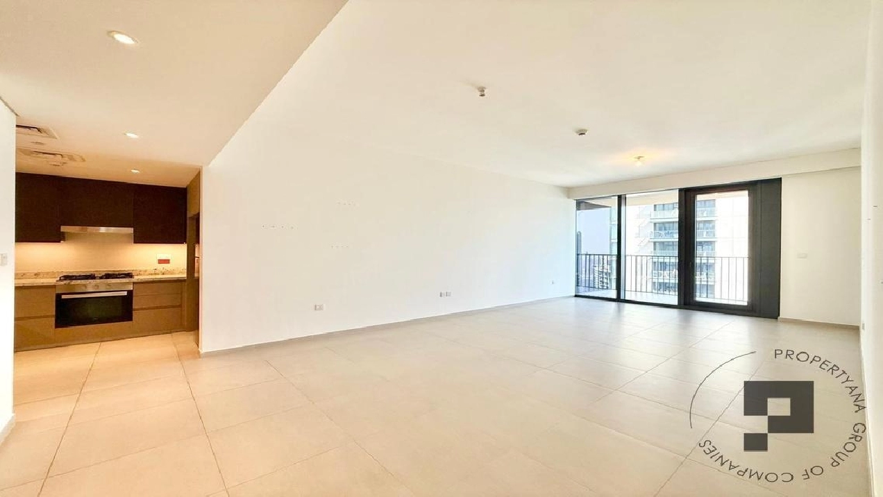 Spacious | High Floor | Prime Location Image# 1